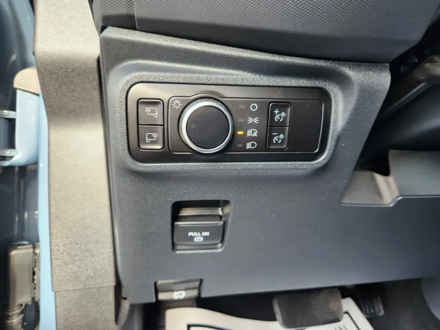 2024 Ford Bronco Badlands | Photo 6 of 31