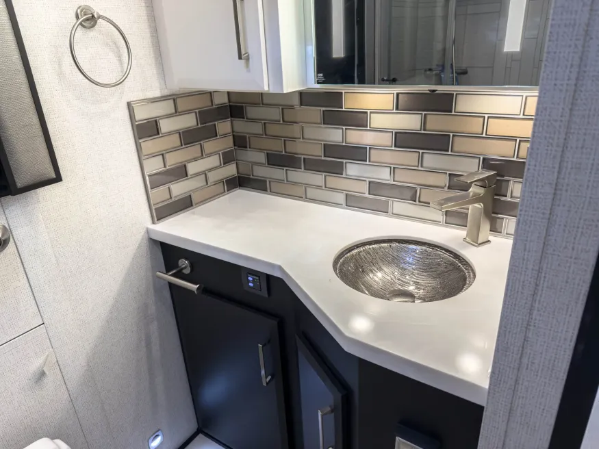 2026 Newmar New Aire 3543 | Photo 21 of 27