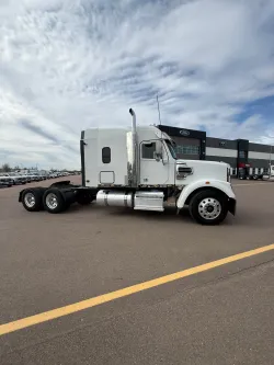 2023 Freightliner 122SD | Thumbnail Photo 6 of 17
