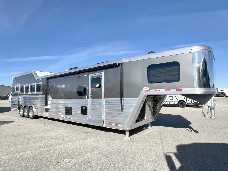 2025 Cimarron Norstar 5HLQ