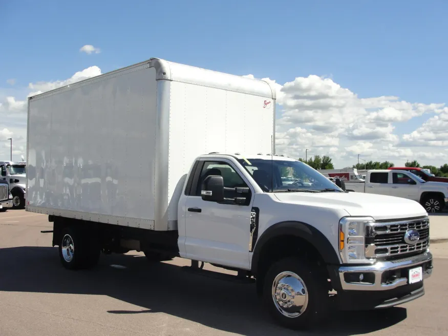 2023 Ford Super Duty F-450 XL | Photo 13 of 26