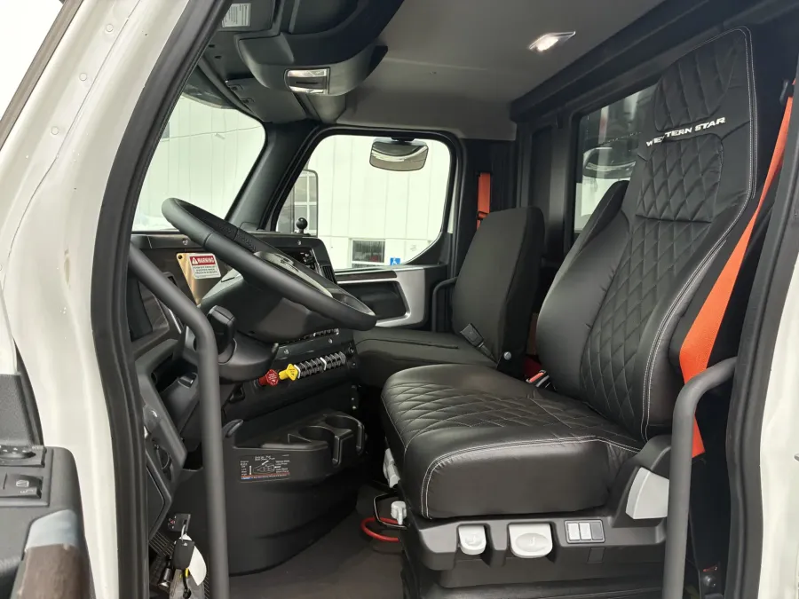 2026 Western Star 47X | Photo 8 of 11