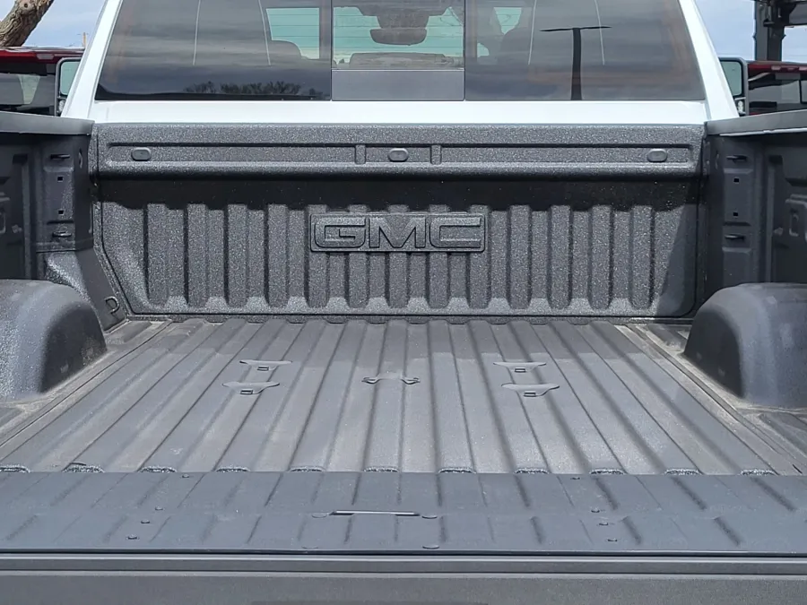 2026 GMC Sierra 2500HD AT4X | Photo 24 of 25