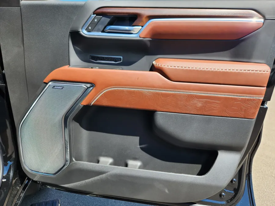 2026 GMC Sierra 1500 Denali Ultimate | Photo 15 of 29