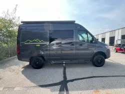 2022 Pleasure-way Rekon 4x4 | Thumbnail Photo 3 of 20