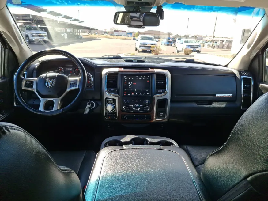 2018 RAM 1500 Laramie | Photo 10 of 16