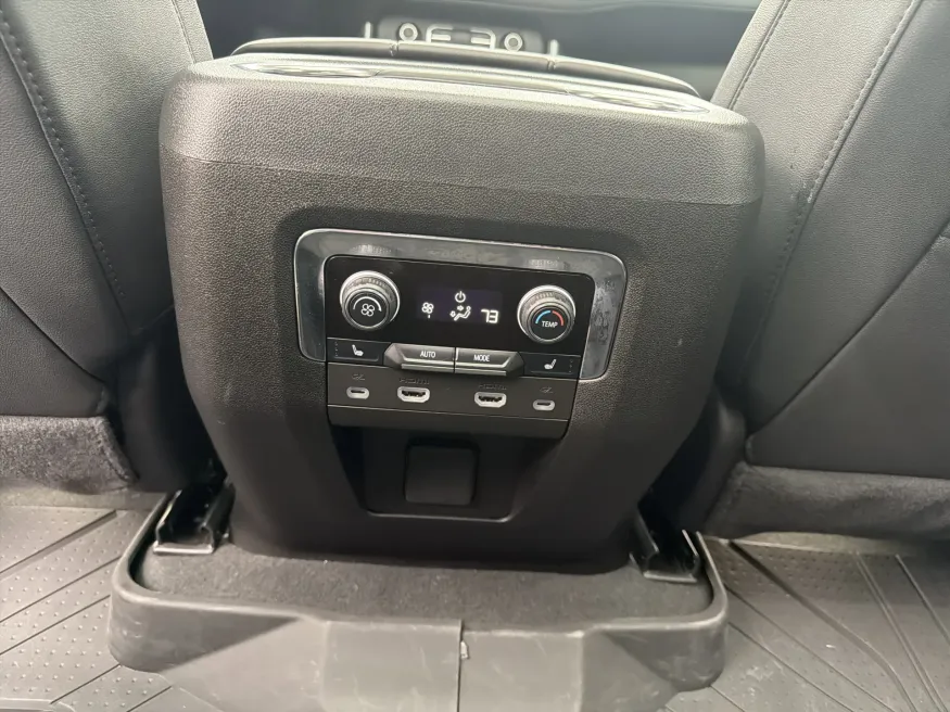 2024 Chevrolet Tahoe LT | Photo 14 of 26