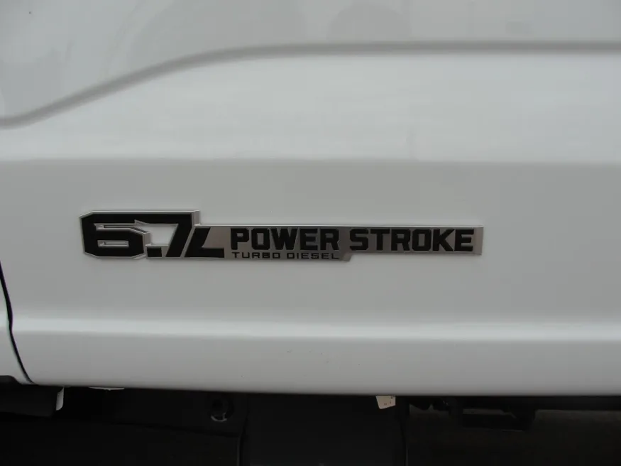 2026 Ford F-350 | Photo 7 of 14