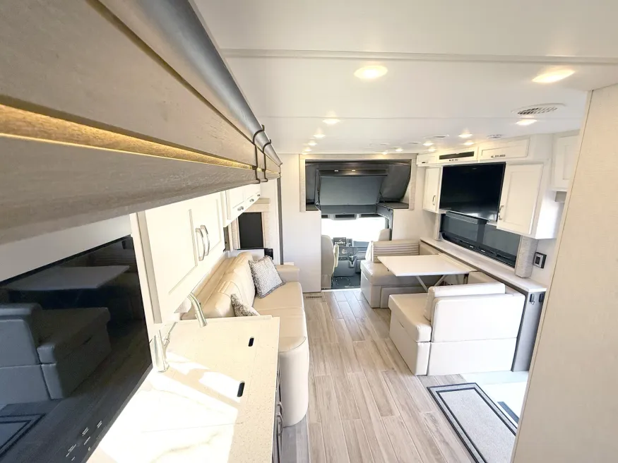 2026 Newmar Grand Star 3444 | Photo 3 of 17