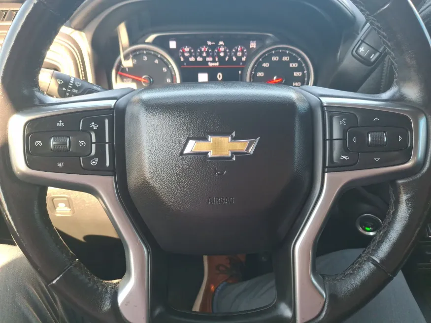 2020 Chevrolet Silverado 1500 LTZ | Photo 21 of 23