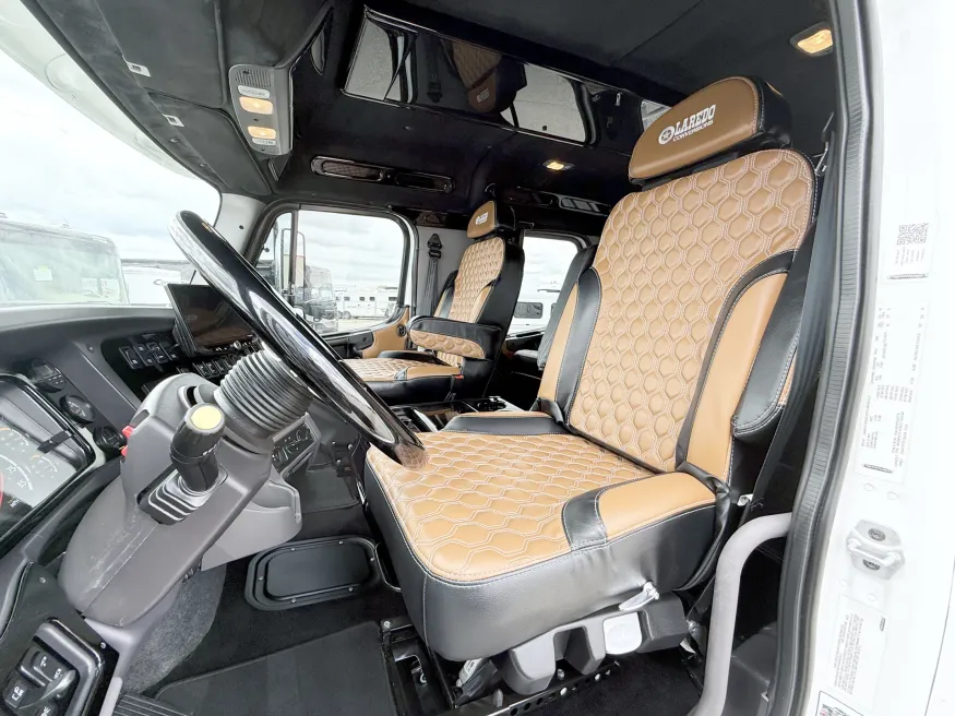 2023 Freightliner M2 112 Laredo Hauler | Photo 5 of 22