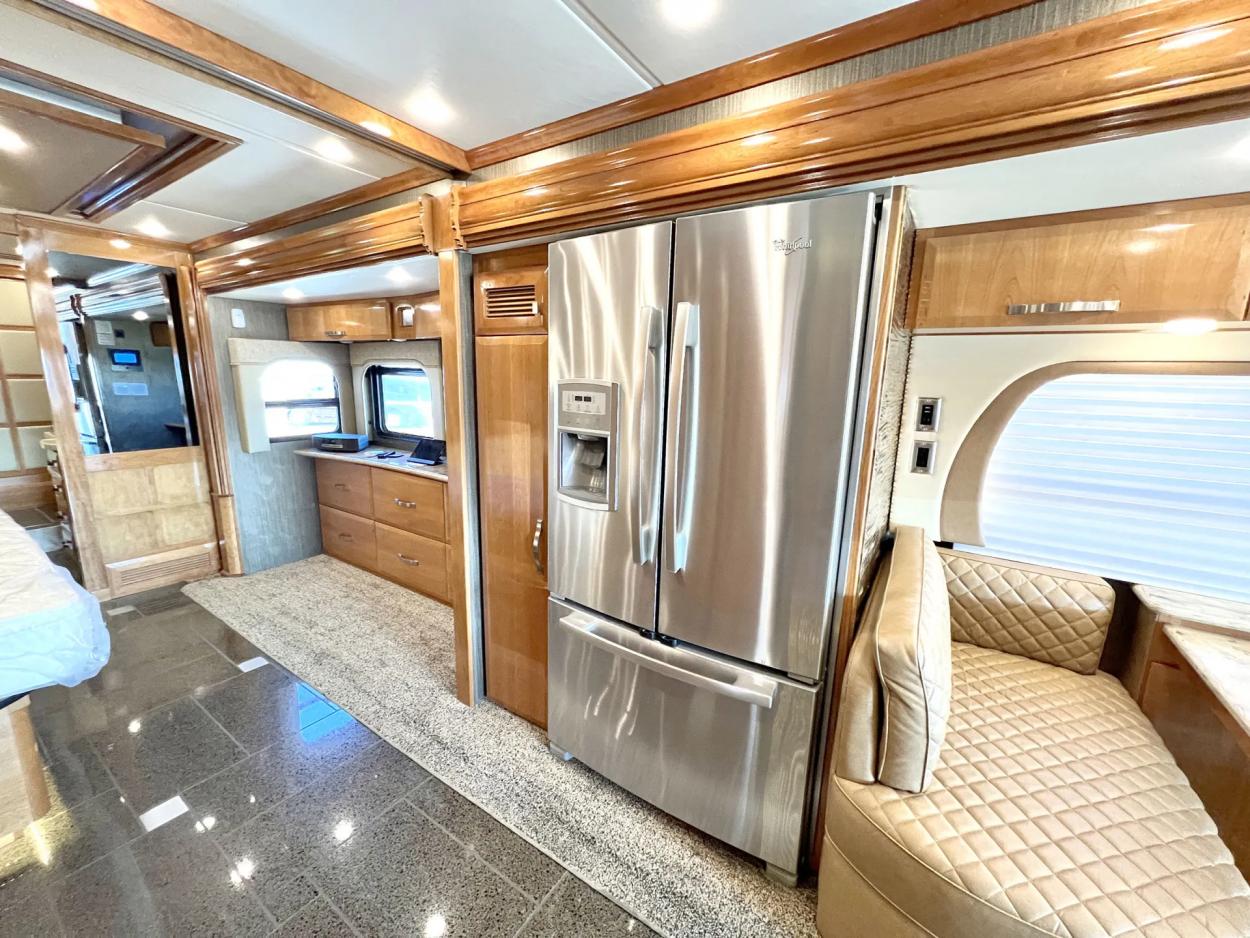 2014 Newmar King Aire 4593 | Photo 12 of 34