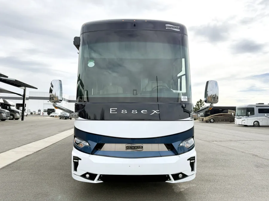 2023 Newmar Essex 4551 | Photo 26 of 34