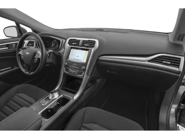 2020 Ford Fusion | Photo 11 of 13