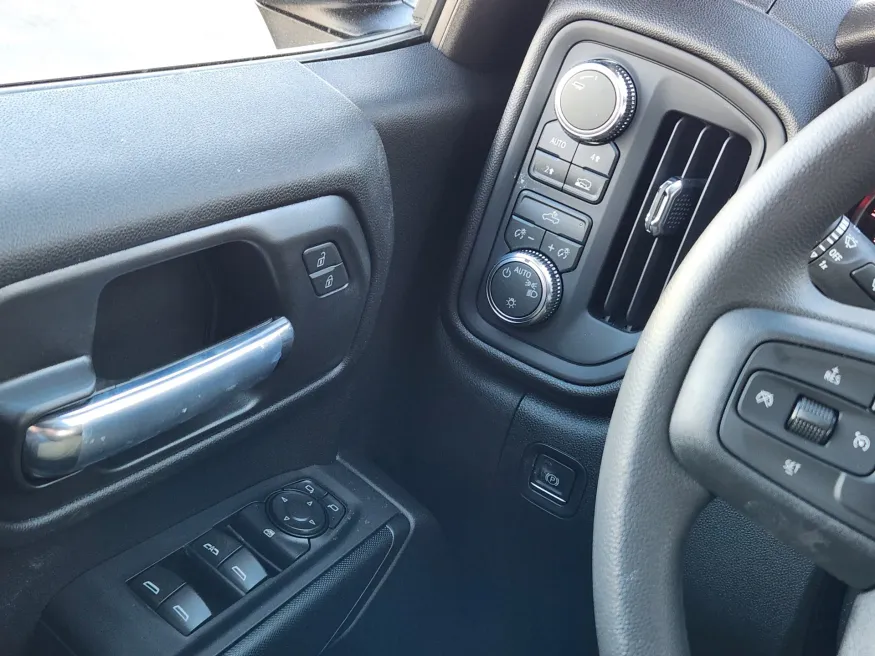 2026 GMC Sierra 1500 Pro | Photo 12 of 20