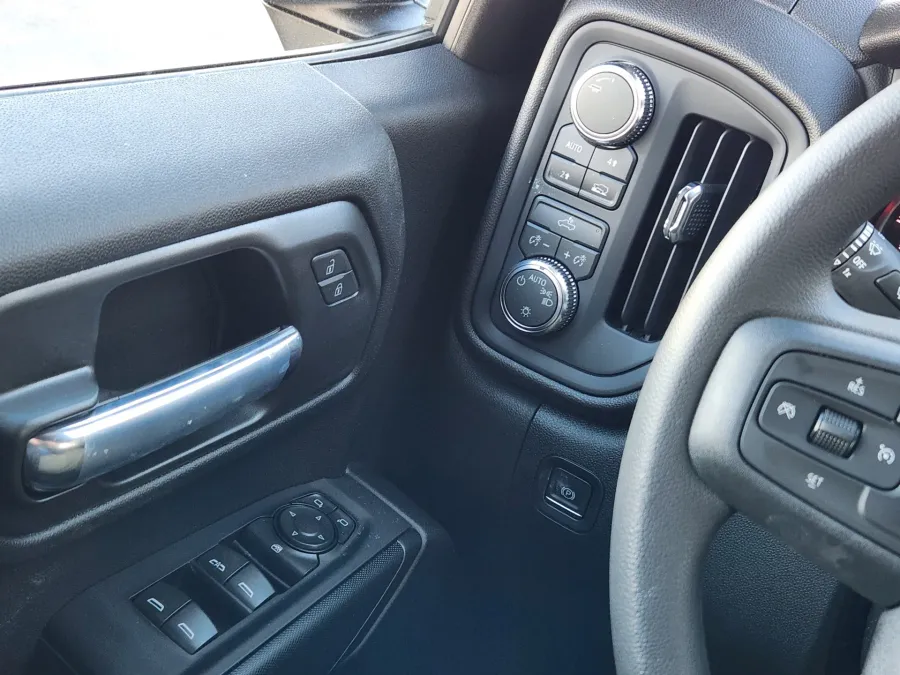 2026 GMC Sierra 1500 Pro | Photo 12 of 20