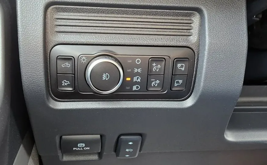 2026 Ford Super Duty F-250 | Photo 24 of 40