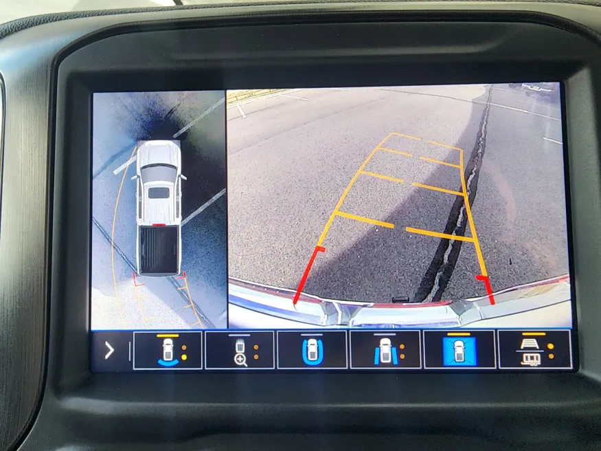 2020 GMC Sierra 1500 AT4 | Photo 25 of 28