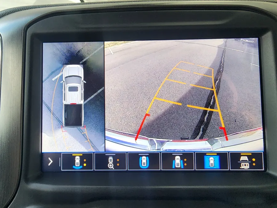 2020 GMC Sierra 1500 AT4 | Photo 25 of 28