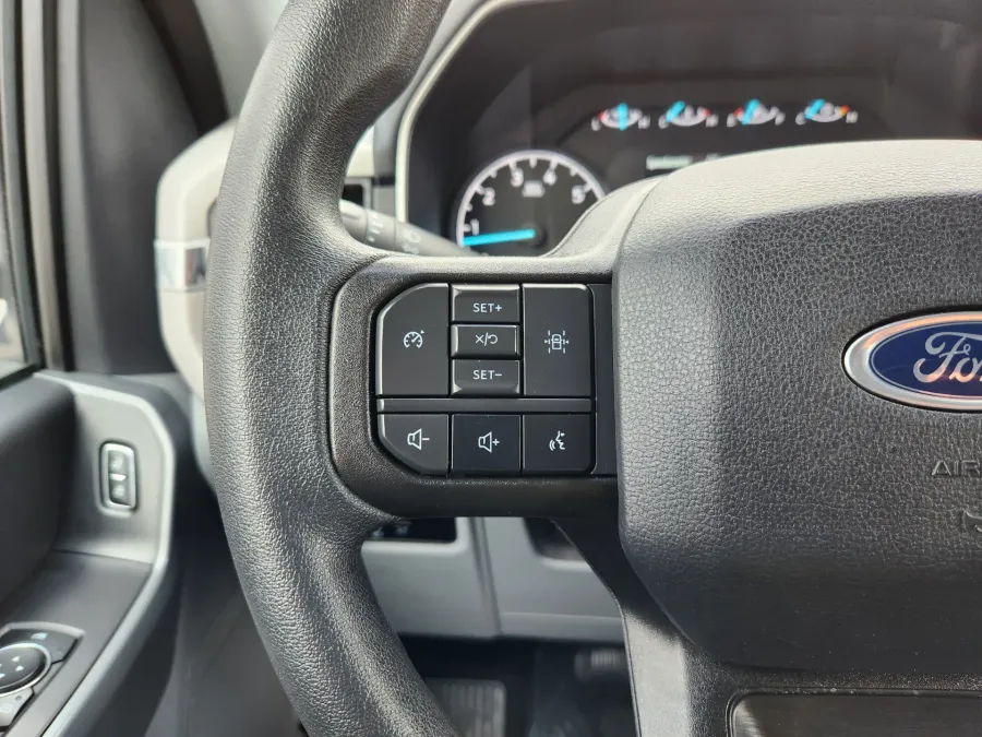 2023 Ford F-150 XL | Photo 25 of 30