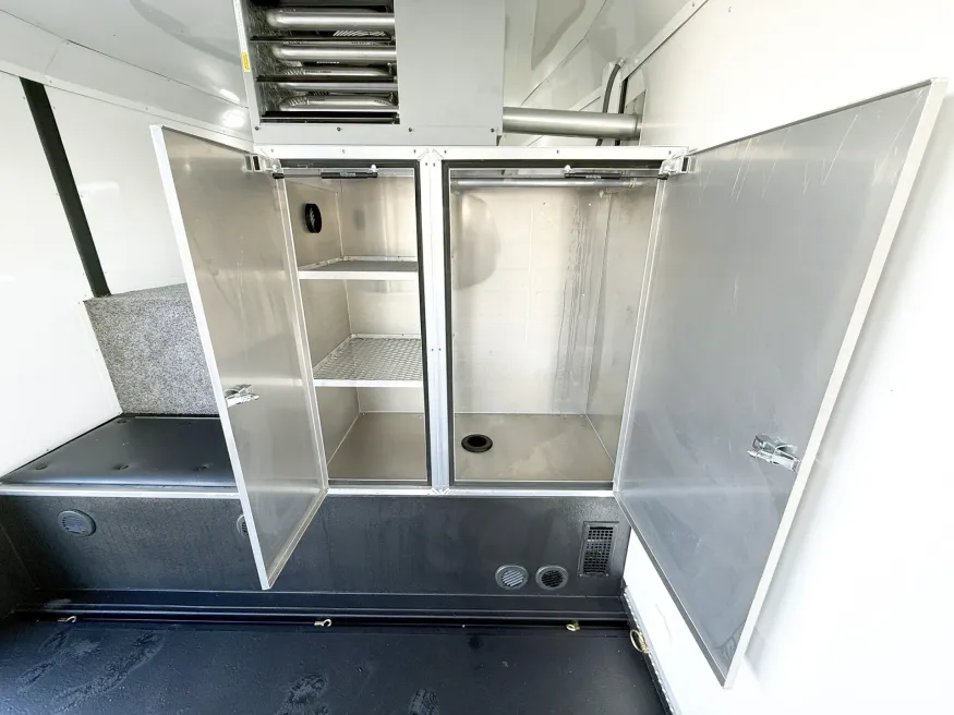 2026 Logan Coach Horse Power Burandt Edition | Photo 10 of 22