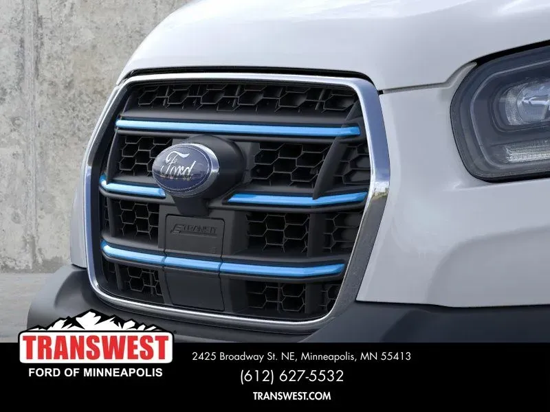 2025 Ford E-Transit-350 Base | Photo 16 of 21