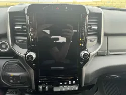 2025 RAM 3500 Big Horn | Thumbnail Photo 19 of 20