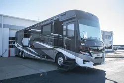 2022 Newmar London Aire 4579 | Thumbnail Photo 5 of 25