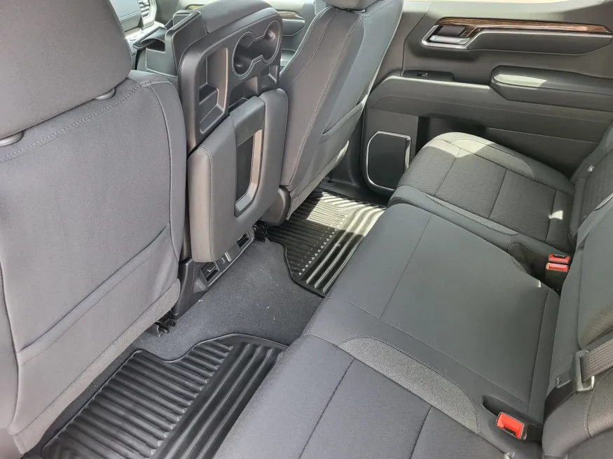 2026 GMC Sierra 1500 Elevation | Photo 21 of 24