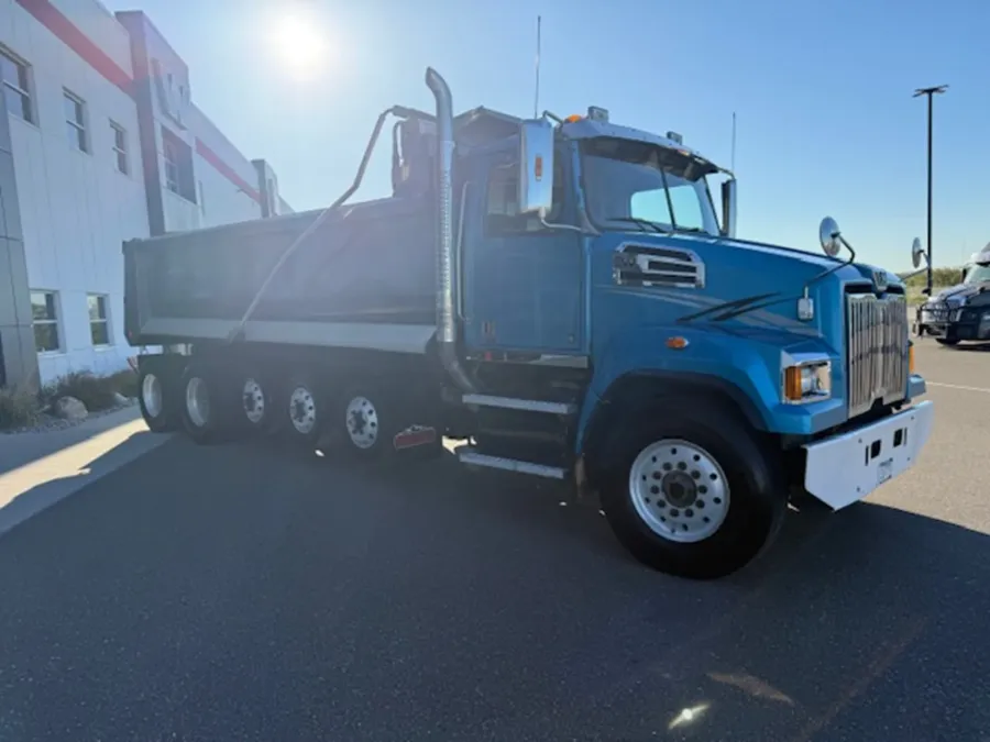 2020 Western Star 4700SB | Photo 8 of 13