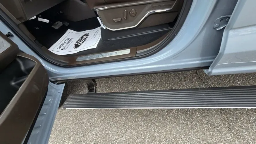 2026 Ford Super Duty F-250 | Photo 1 of 43