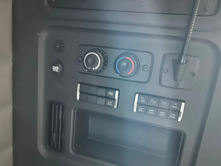 2026 Freightliner Cascadia 126 | Photo 16 of 20