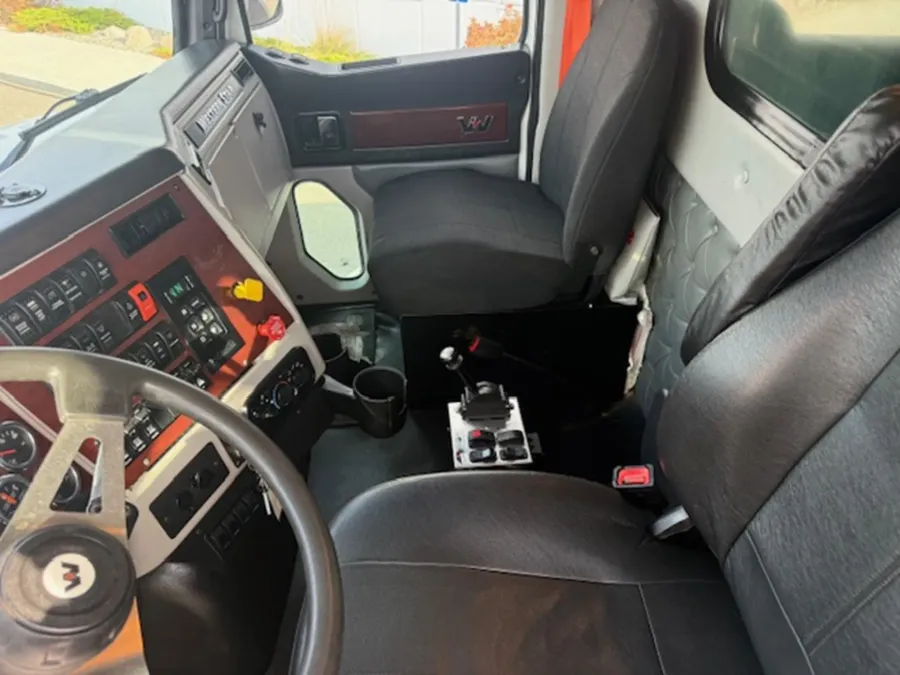 2020 Western Star 4700SF | Photo 10 of 14