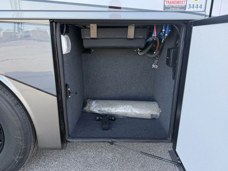 2026 Newmar Grand Star 3444 | Photo 41 of 47