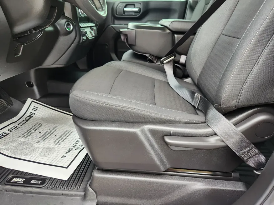 2024 GMC Sierra 2500HD Pro | Photo 8 of 29