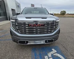 2023 GMC Sierra 1500 | Thumbnail Photo 2 of 31