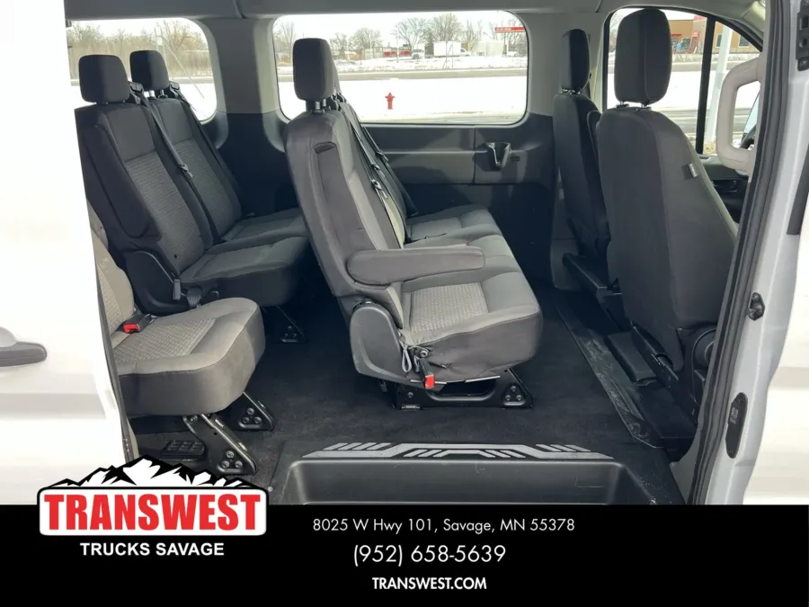 2024 Ford Transit | Photo 14 of 17