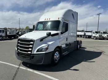 2022 Freightliner Cascadia 126