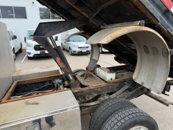 2016 Ford Super Duty F-550 XL | Thumbnail Photo 19 of 20