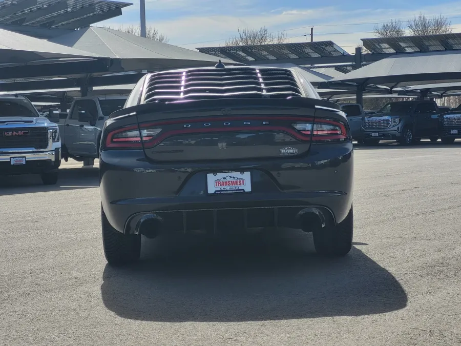 2018 Dodge Charger GT | Photo 10 of 35