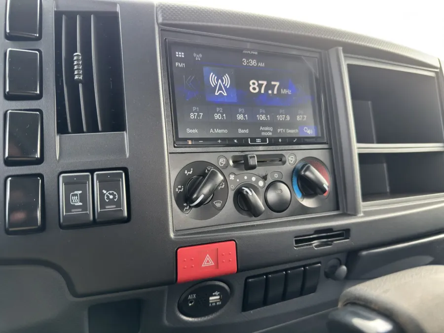 2025 Isuzu NRR | Photo 21 of 24