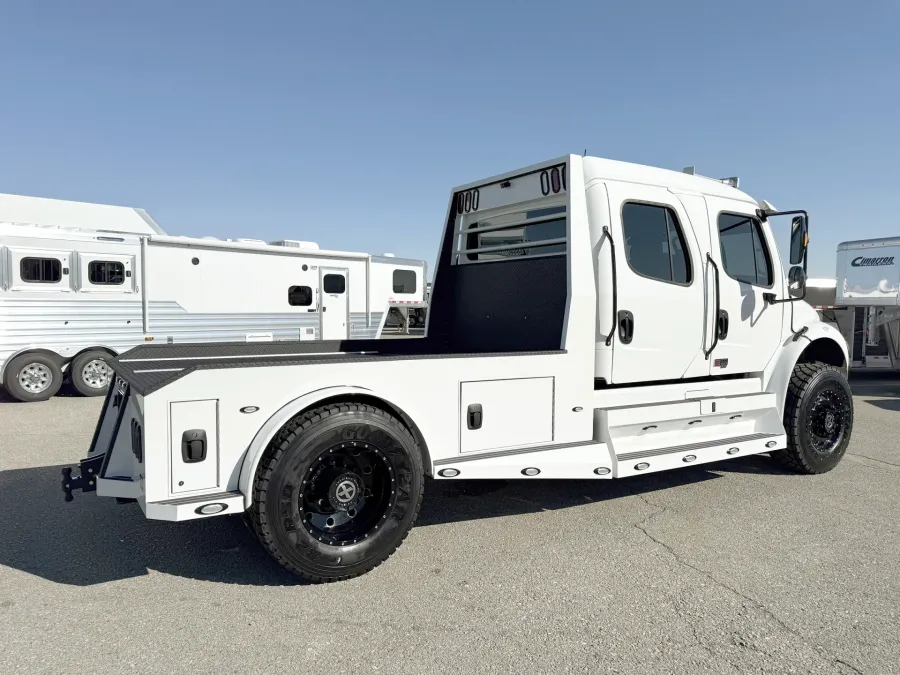 2025 Freightliner M2 106 Plus Summit Hauler | Photo 16 of 22