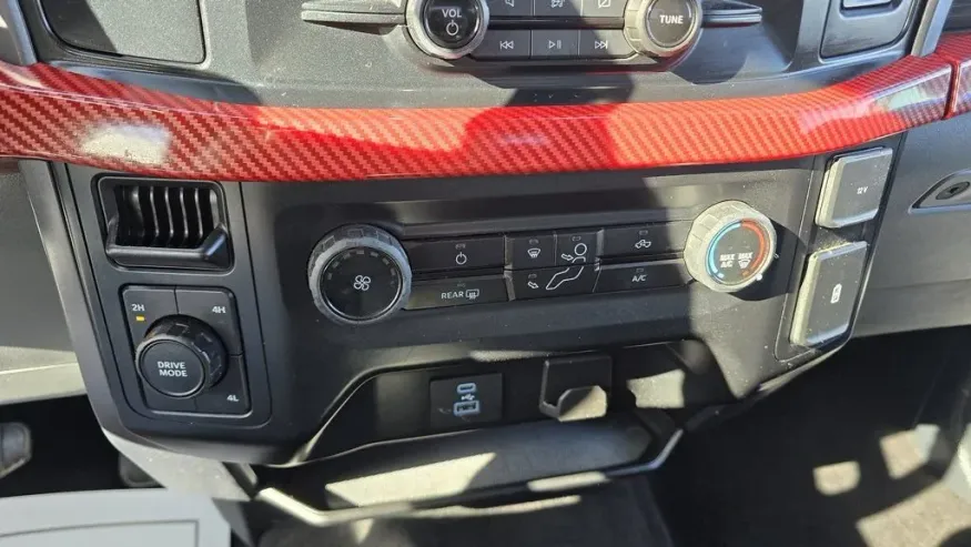 2023 Ford F-150 | Photo 22 of 28