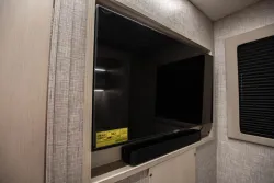 2026 Tiffin Wayfarer 25XPW | Thumbnail Photo 11 of 12