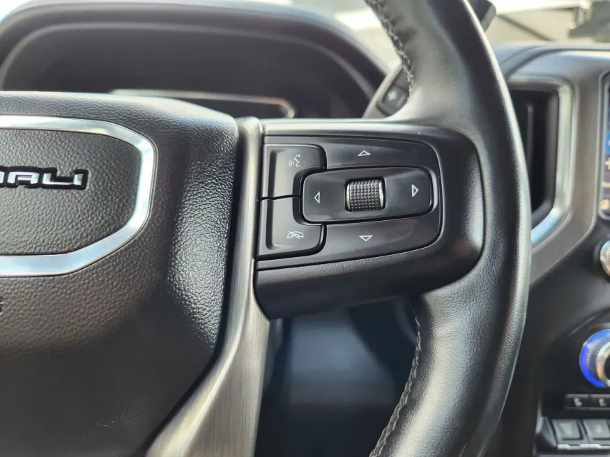 2023 GMC Sierra 2500HD Denali | Photo 25 of 30