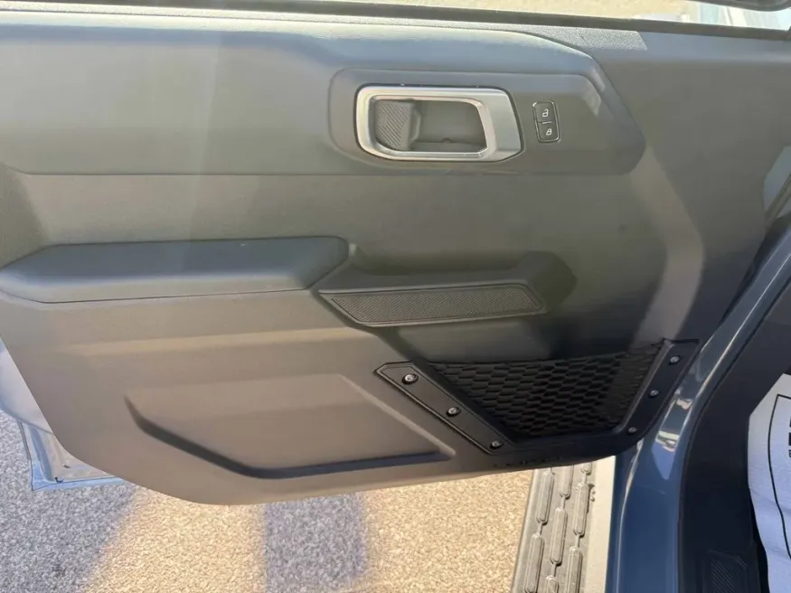 2025 Ford Bronco | Photo 12 of 26