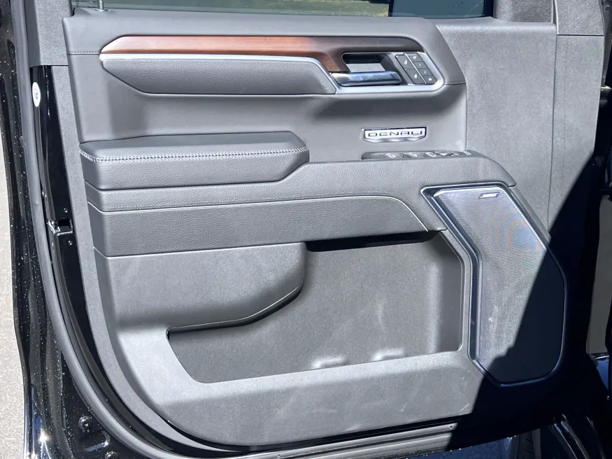 2026 GMC Sierra 1500 Denali | Photo 5 of 30