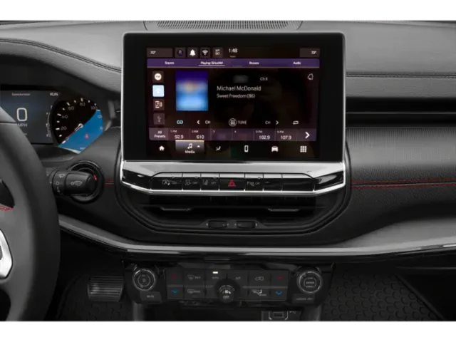 2024 Jeep Compass | Photo 6 of 12