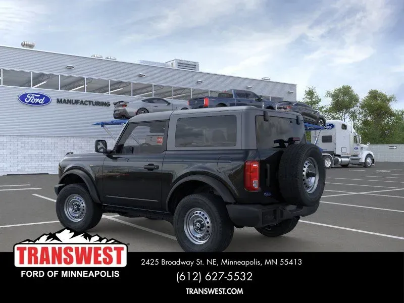 2026 Ford Bronco Base | Photo 3 of 25