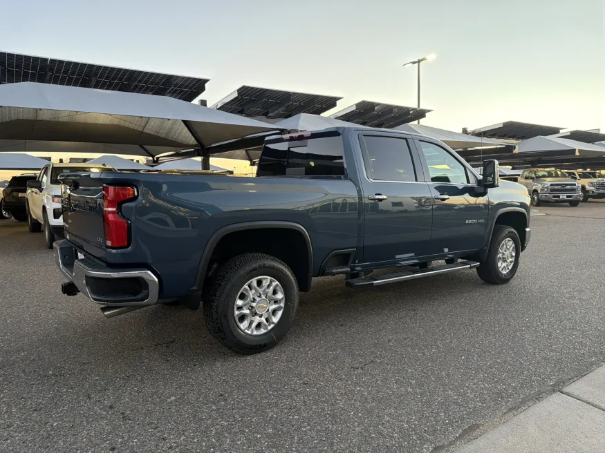 2026 Chevrolet Silverado 2500HD LTZ | Photo 4 of 20